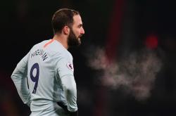 TheShy遭遇三连败，切尔西教练面临压力！的简单介绍