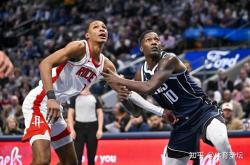  莱万多夫斯基双标 