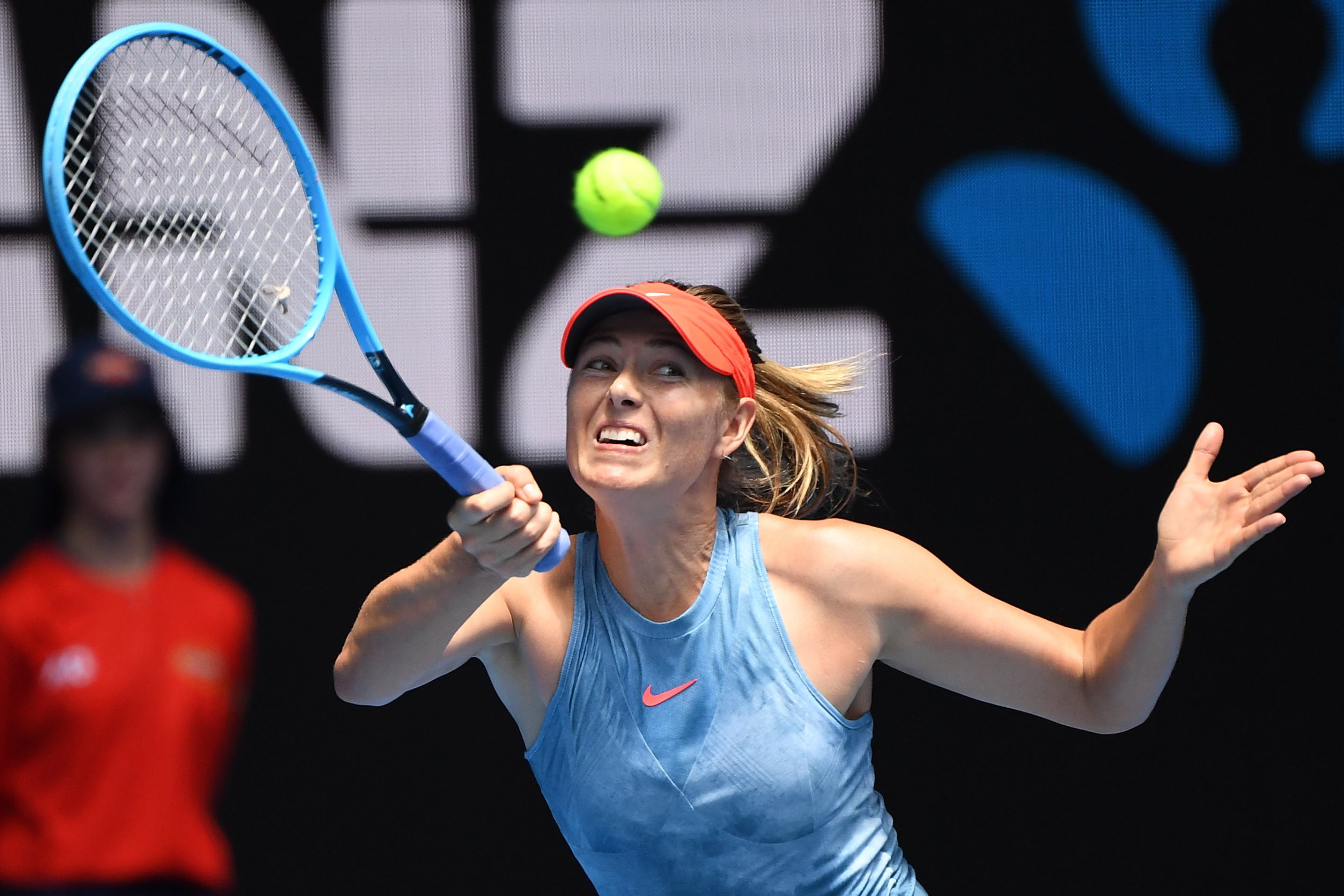 包含莎拉波娃回归赛场，爆冷首场状态亮眼，德国队观众沸腾！的词条